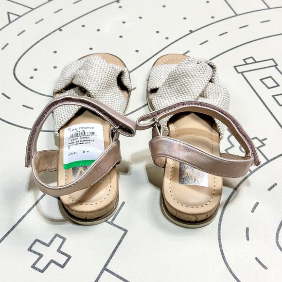 Dolce Vita Davis Sandals - Picture 4 of 5